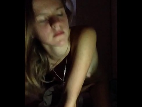 ❤️ Tha caileag a' masturbates agus cums Porno leinn ❌️❤
